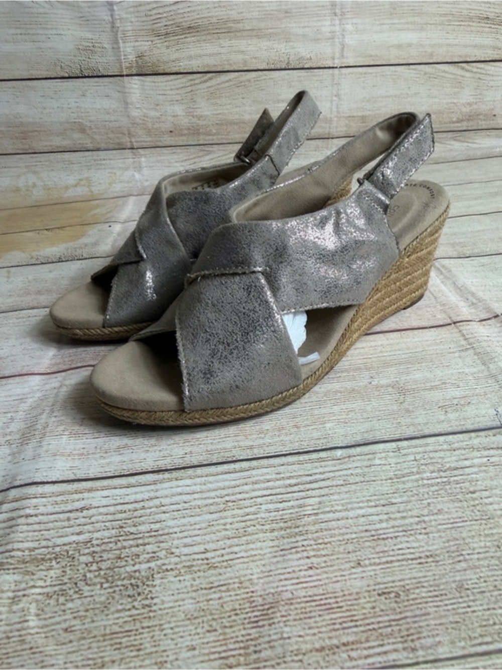 Clarks Lafley Alaine Wedge Sandals shimmering pewter leather. Size 8
